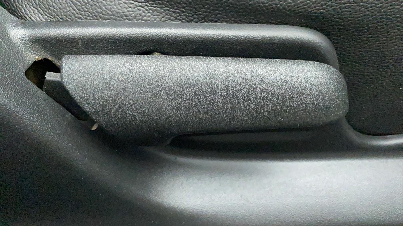 2014 Maruti Swift VDI, Diesel, Manual, 89,206 km, Driver Side Adjustment Panel