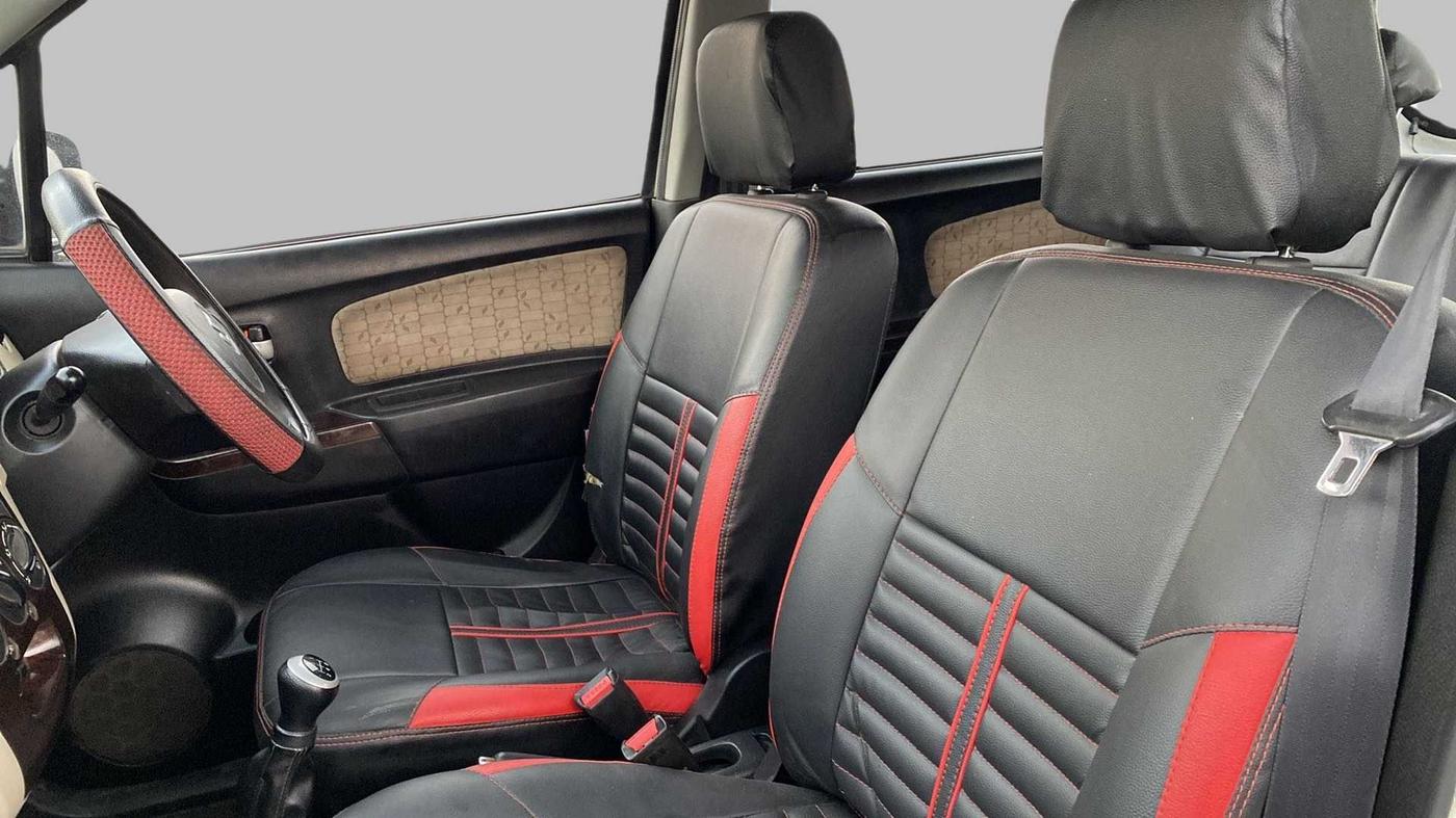 2017 Maruti Wagon R 1.0 VXI, Petrol, Manual, 45,283 km, Right Side Front Door Cabin