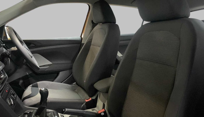 2021 Skoda KUSHAQ ACTIVE 1.0 TSI MT, Petrol, Manual, 21,150 km, Right Side Front Door Cabin