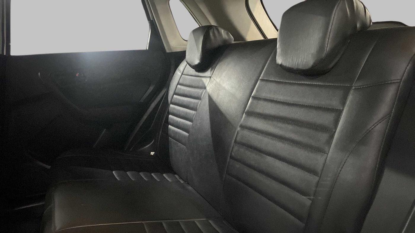2020 Maruti Vitara Brezza VXI, Petrol, Manual, 24,141 km, Right Side Rear Door Cabin