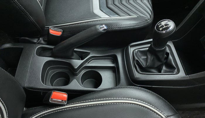 2020 Maruti Vitara Brezza VXI, Petrol, Manual, 12,988 km, Gear Lever
