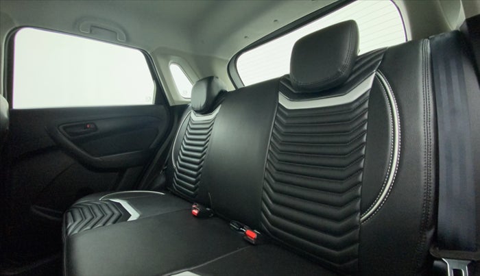 2020 Maruti Vitara Brezza VXI, Petrol, Manual, 12,988 km, Right Side Rear Door Cabin