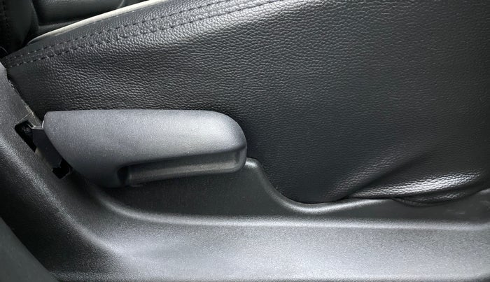 2020 Maruti Vitara Brezza VXI, Petrol, Manual, 12,988 km, Driver Side Adjustment Panel