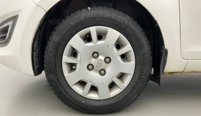 2013 Hyundai i20 MAGNA O 1.2, Petrol, Manual, 74,304 km, Left Front Wheel