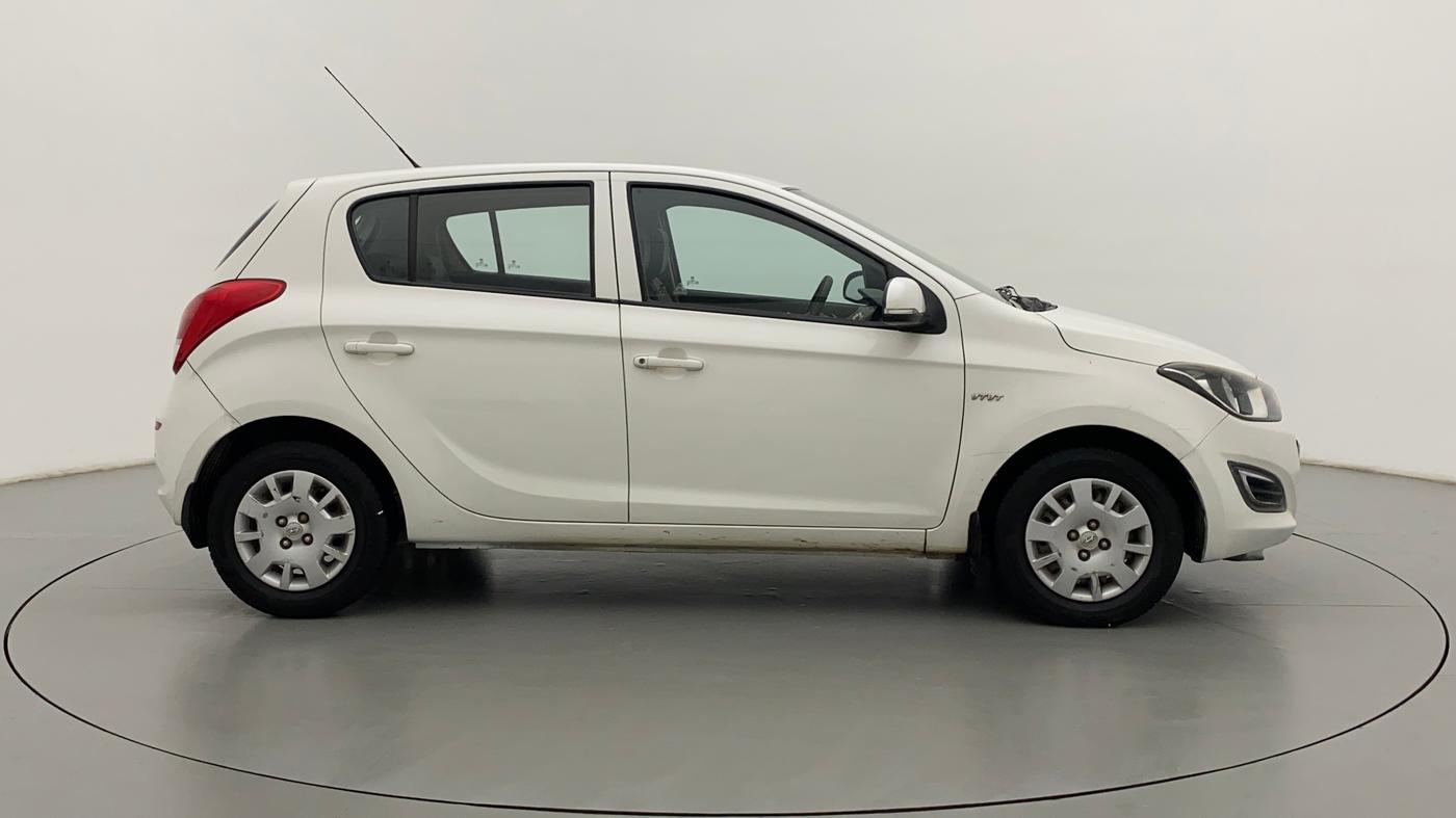2013 Hyundai i20 MAGNA O 1.2, Petrol, Manual, 74,304 km, Right Side View
