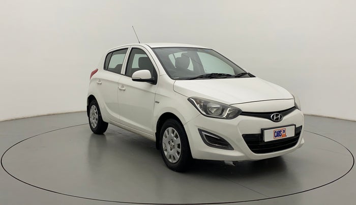 2013 Hyundai i20 MAGNA O 1.2, Petrol, Manual, 74,304 km, Right Front Diagonal
