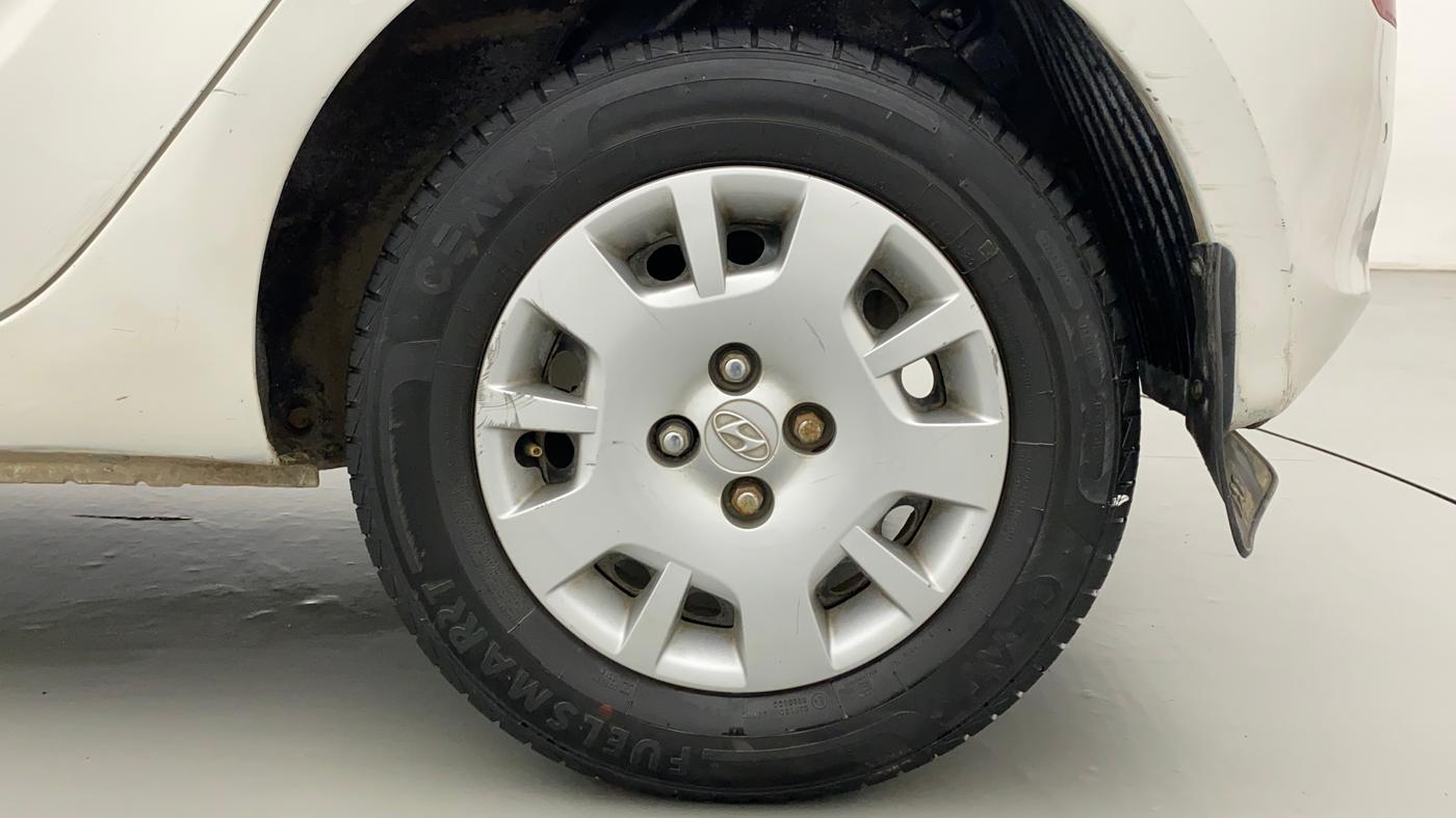 2013 Hyundai i20 MAGNA O 1.2, Petrol, Manual, 74,304 km, Left Rear Wheel