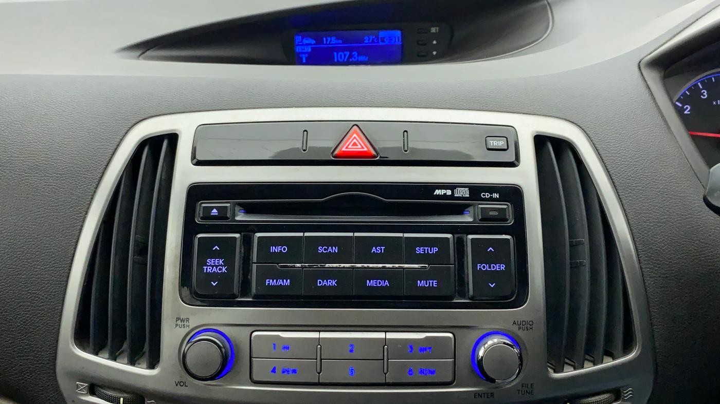 2013 Hyundai i20 MAGNA O 1.2, Petrol, Manual, 74,304 km, Infotainment System