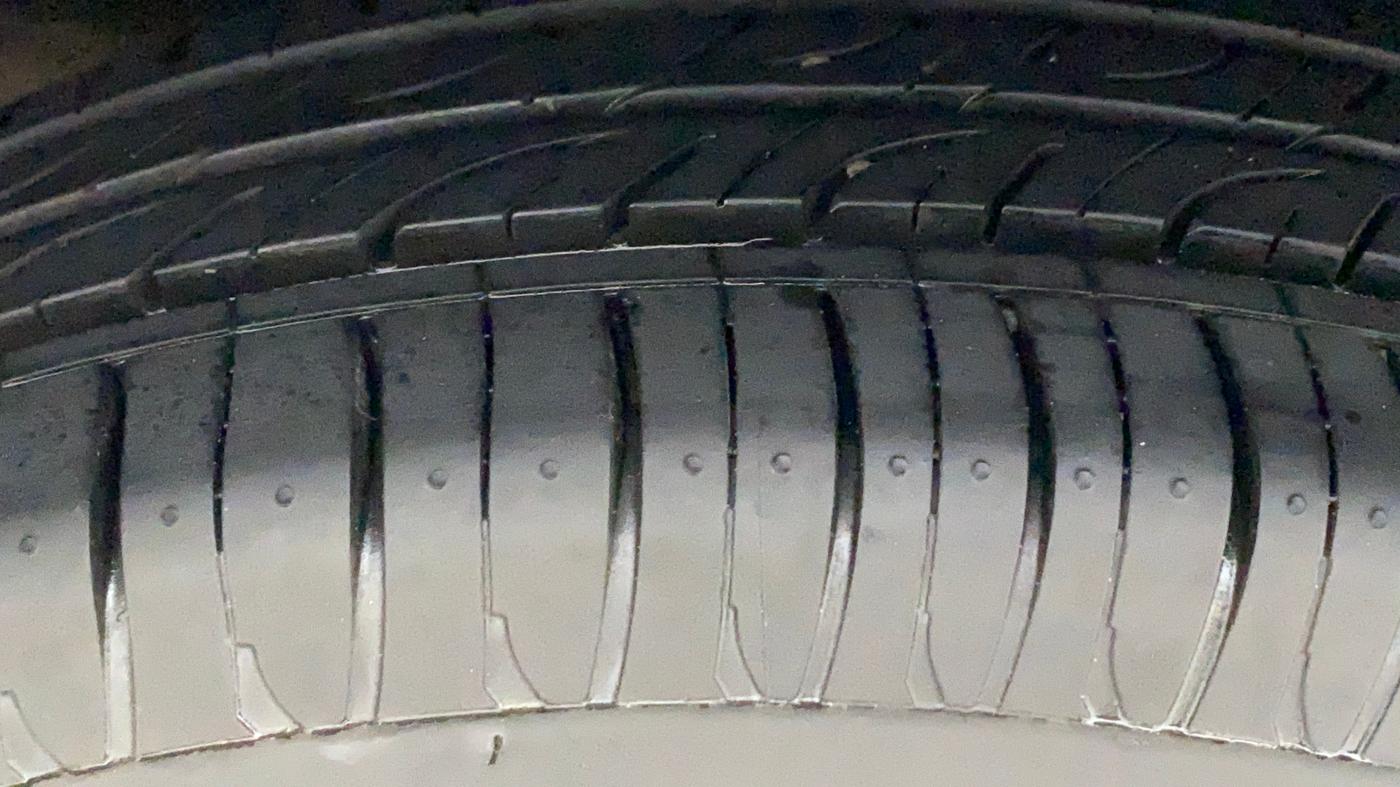 2015 Maruti Celerio VXI AMT, Petrol, Automatic, 46,562 km, Right Rear Tyre Tread