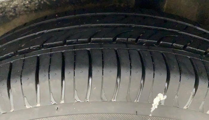 2015 Maruti Celerio VXI AMT, Petrol, Automatic, 46,562 km, Left Rear Tyre Tread