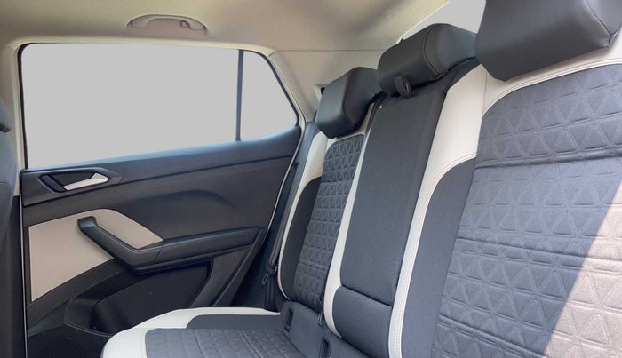 2021 Volkswagen TAIGUN GT PLUS 1.5 TSI DSG, Petrol, Automatic, 24,644 km, Right Side Rear Door Cabin