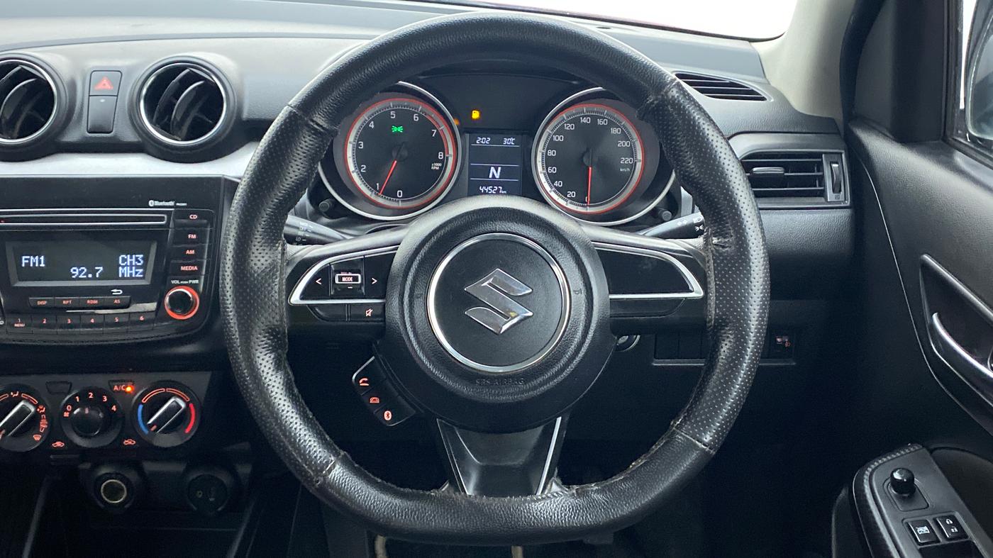 2018 Maruti Swift VXI AMT, Petrol, Automatic, 44,527 km, Steering Wheel Close Up