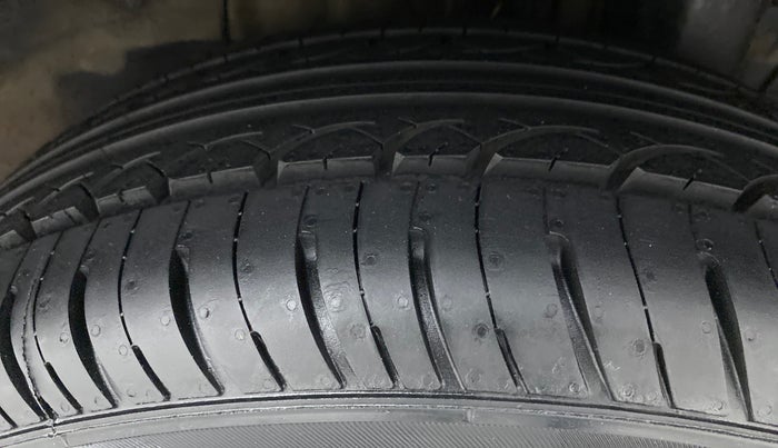 2019 Hyundai Elite i20 MAGNA PLUS 1.2, Petrol, Manual, 40,433 km, Left Rear Tyre Tread