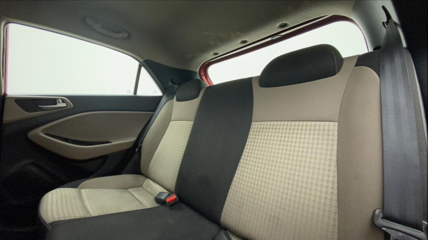 2019 Hyundai Elite i20 MAGNA PLUS 1.2, Petrol, Manual, 40,433 km, Right Side Rear Door Cabin