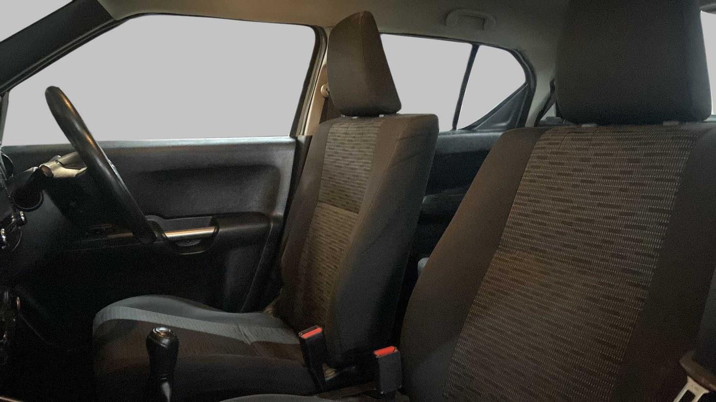 2018 Maruti IGNIS SIGMA 1.2, Petrol, Manual, 69,330 km, Right Side Front Door Cabin