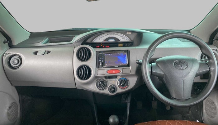 2011 Toyota Etios Liva G, Petrol, Manual, 54,739 km, Dashboard