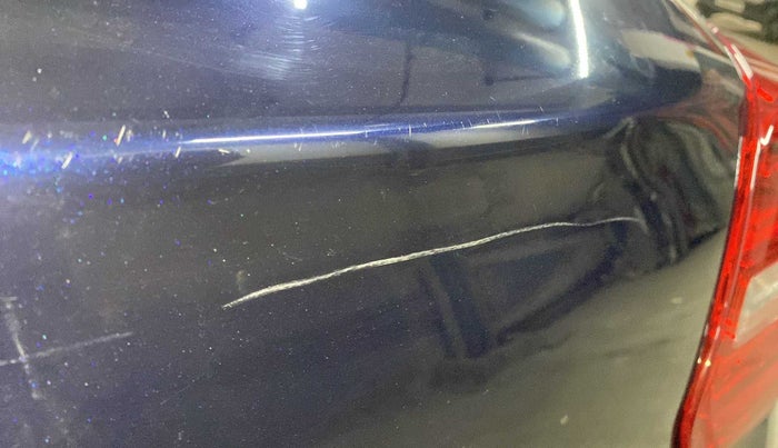 2019 Maruti Swift LXI, Petrol, Manual, 63,868 km, Dicky (Boot door) - Minor scratches