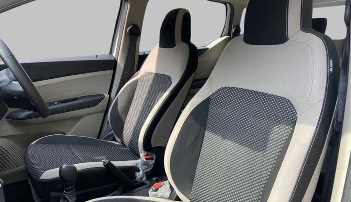 2022 Renault TRIBER RXZ AMT, Petrol, Automatic, 4,196 km, Right Side Front Door Cabin