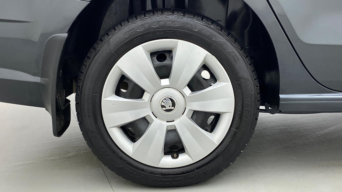2021 Skoda Rapid ACTIVE 1.0 TSI, Petrol, Manual, 14,043 km, Right Rear Wheel