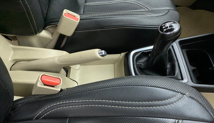 2018 Maruti Dzire ZDI, Diesel, Manual, 91,087 km, Gear Lever