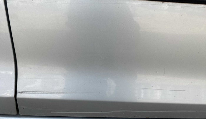 2016 Maruti Swift Dzire VDI ABS, Diesel, Manual, 36,131 km, Driver-side door - Minor scratches