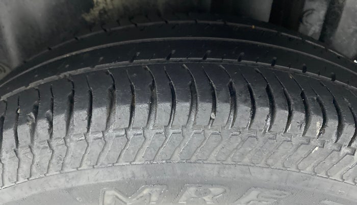 2017 Maruti Swift VXI, Petrol, Manual, 53,730 km, Left Rear Tyre Tread