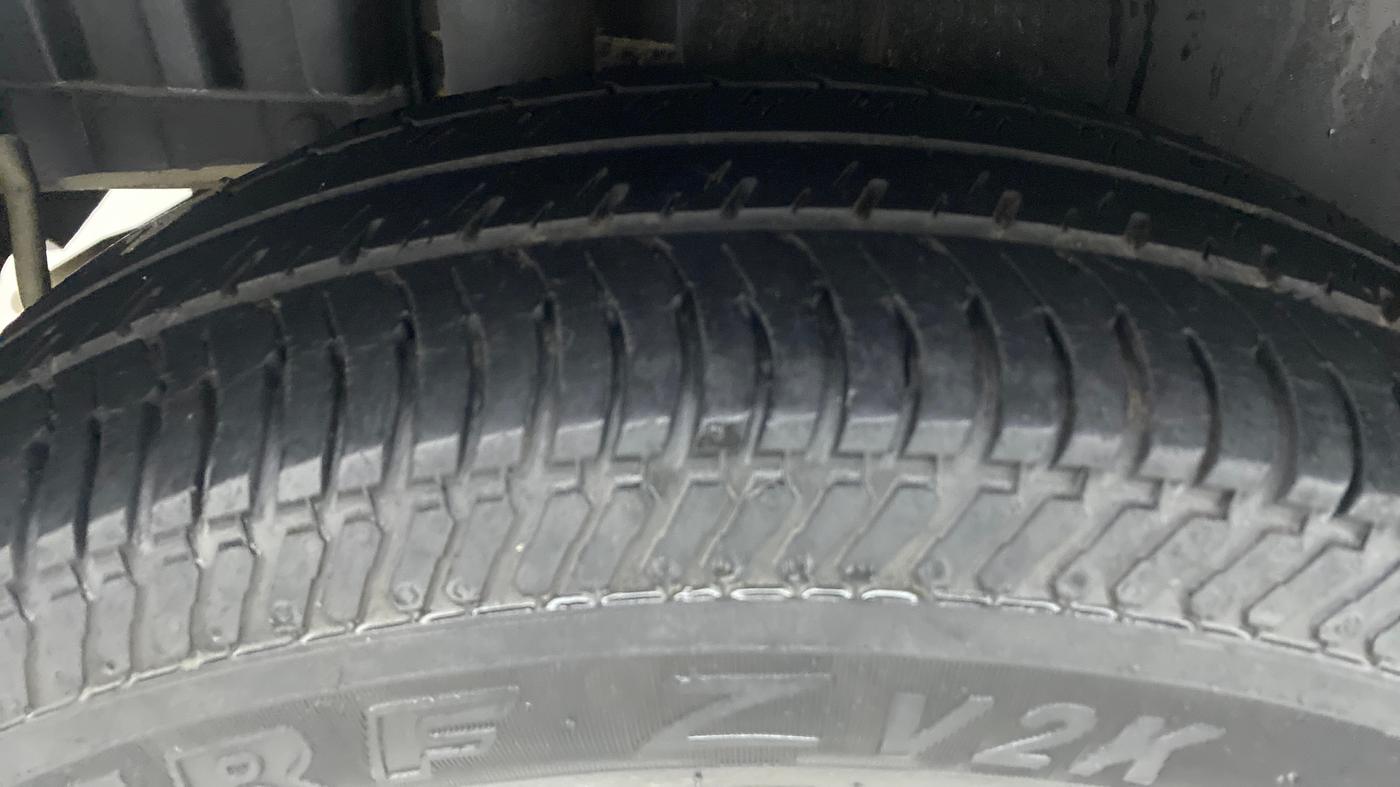 2017 Maruti Swift VXI, Petrol, Manual, 53,730 km, Right Rear Tyre Tread