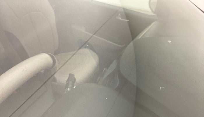 2015 Hyundai Grand i10 ASTA (O) 1.2 KAPPA VTVT, Petrol, Manual, 96,705 km, Front windshield - Minor spot on windshield