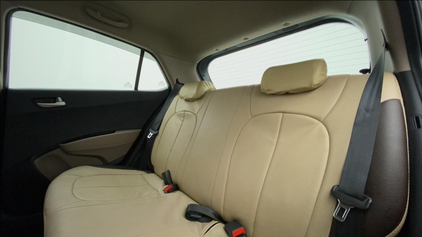 2015 Hyundai Grand i10 ASTA (O) 1.2 KAPPA VTVT, Petrol, Manual, 96,705 km, Right Side Rear Door Cabin