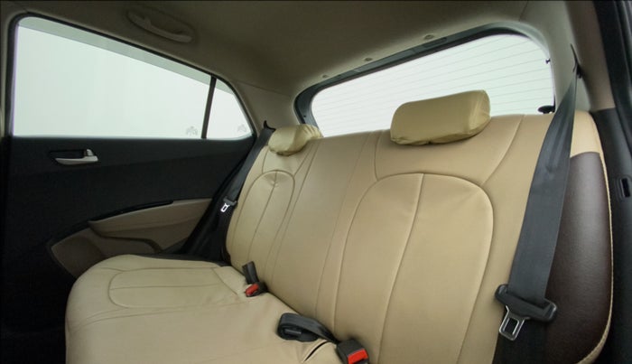 2015 Hyundai Grand i10 ASTA (O) 1.2 KAPPA VTVT, Petrol, Manual, 96,705 km, Right Side Rear Door Cabin