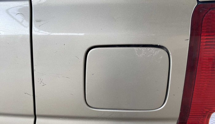 2011 Maruti Alto K10 VXI, Petrol, Manual, 63,122 km, Left quarter panel - Minor scratches