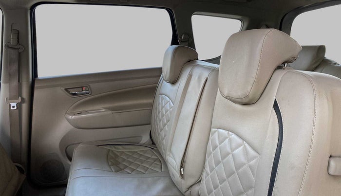 2016 Maruti Ertiga VXI, Petrol, Manual, 51,428 km, Right Side Rear Door Cabin