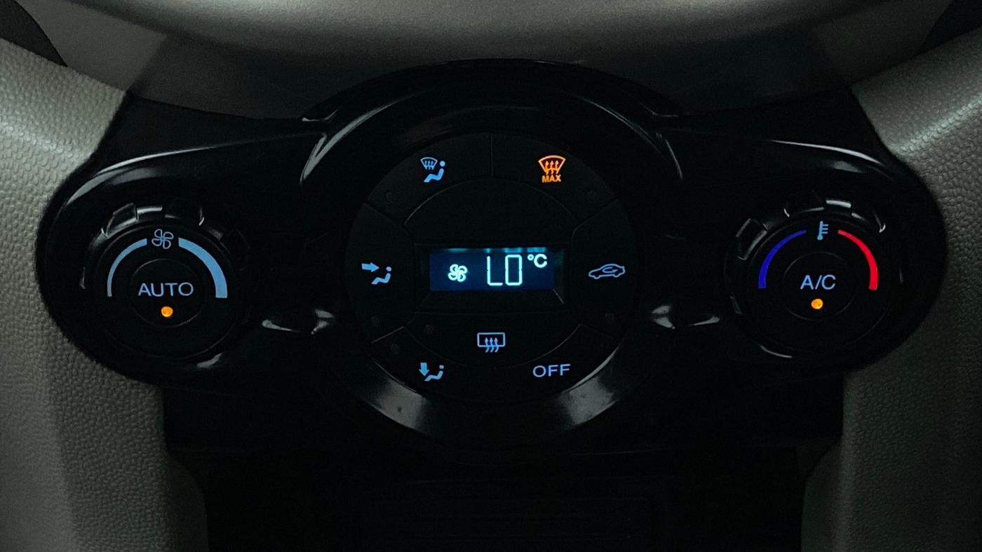 2014 Ford Ecosport TITANIUM 1.5L PETROL AT, Petrol, Automatic, 65,081 km, Automatic Climate Control