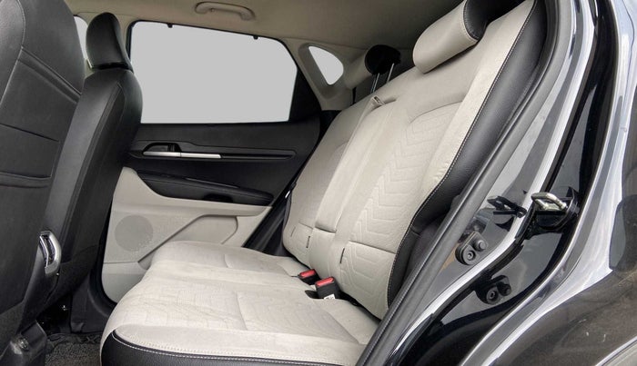 2021 KIA SONET HTX 1.0 IMT, Petrol, Manual, 8,379 km, Right Side Rear Door Cabin