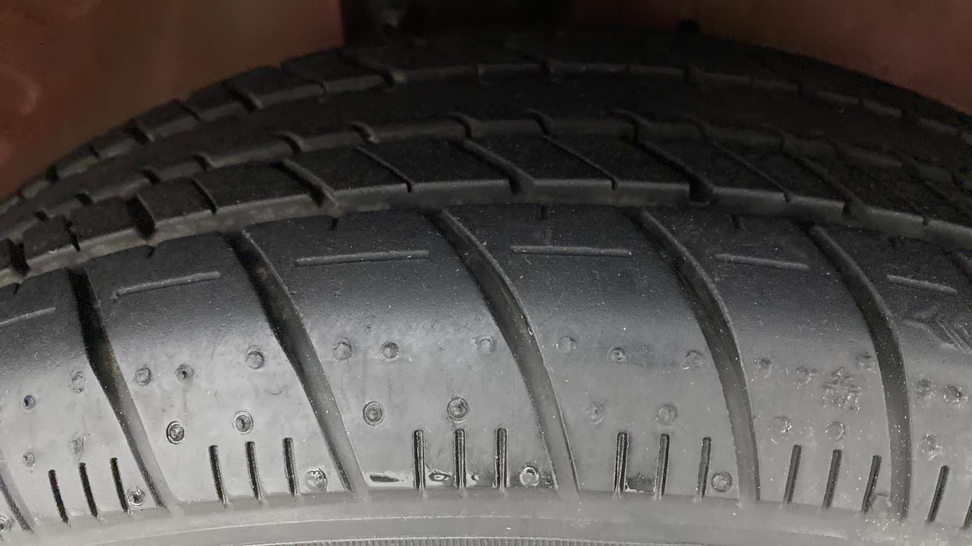2018 Maruti Celerio ZXI AMT (O), Petrol, Automatic, 28,174 km, Right Front Tyre Tread