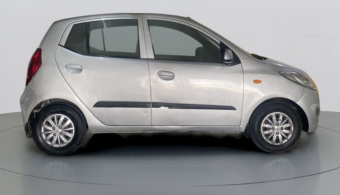 2016 Hyundai i10 SPORTZ 1.1, Petrol, Manual, 70,593 km, Right Side