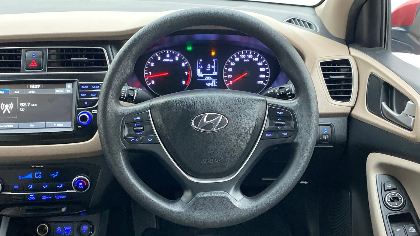 2018 Hyundai Elite i20 ASTA 1.2, Petrol, Manual, 42,463 km, Steering Wheel Close Up