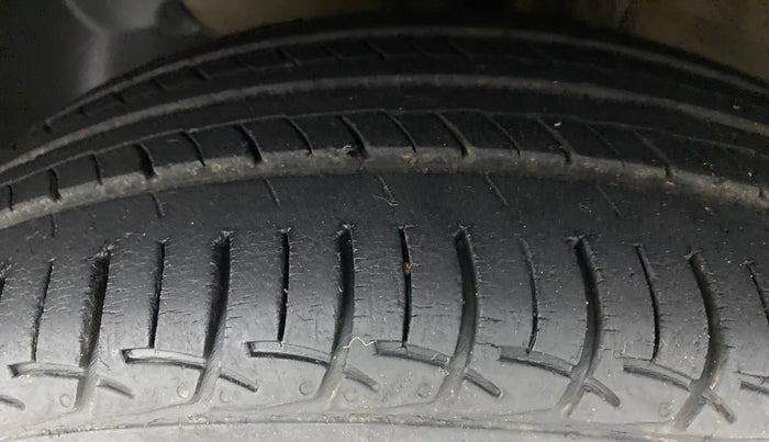 2018 Hyundai Elite i20 ASTA 1.2, Petrol, Manual, 42,463 km, Left Front Tyre Tread