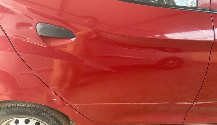 2014 Hyundai Eon ERA +, Petrol, Manual, 31,607 km, Right rear door - Minor scratches