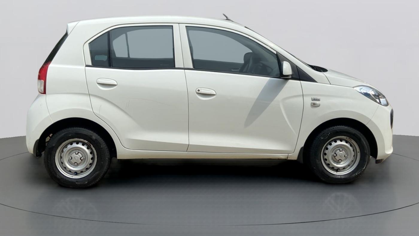 2018 Hyundai NEW SANTRO MAGNA AMT, Petrol, Automatic, 7,595 km, Right Side View