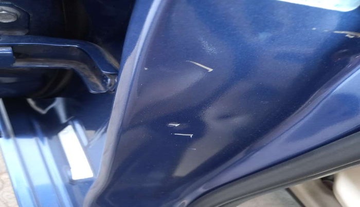 2018 Maruti Dzire VXI, Petrol, Manual, 50,750 km, Right B pillar - Slightly dented