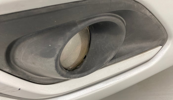 2017 Maruti Swift VXI, Petrol, Manual, 56,657 km, Right fog light - Not working