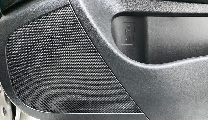 2017 Maruti Swift VXI, Petrol, Manual, 56,657 km, Speaker
