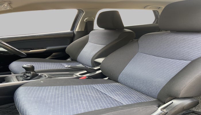 2021 Maruti Baleno DELTA PETROL 1.2, Petrol, Manual, 10,915 km, Right Side Front Door Cabin