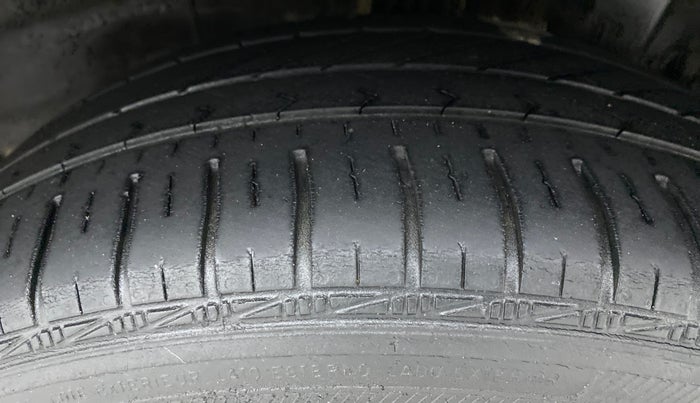 2016 Hyundai Grand i10 ASTA (O) AT 1.2 KAPPA VTVT, Petrol, Automatic, 33,358 km, Left Rear Tyre Tread