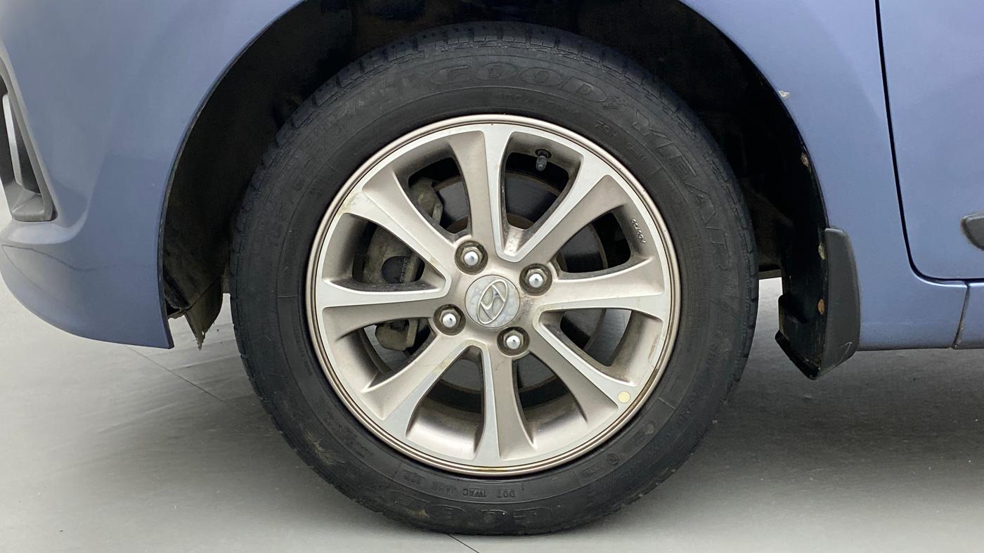 2016 Hyundai Grand i10 ASTA (O) AT 1.2 KAPPA VTVT, Petrol, Automatic, 33,358 km, Left Front Wheel