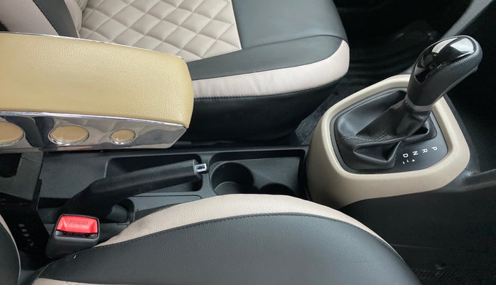 2016 Hyundai Grand i10 ASTA (O) AT 1.2 KAPPA VTVT, Petrol, Automatic, 33,358 km, Gear Lever