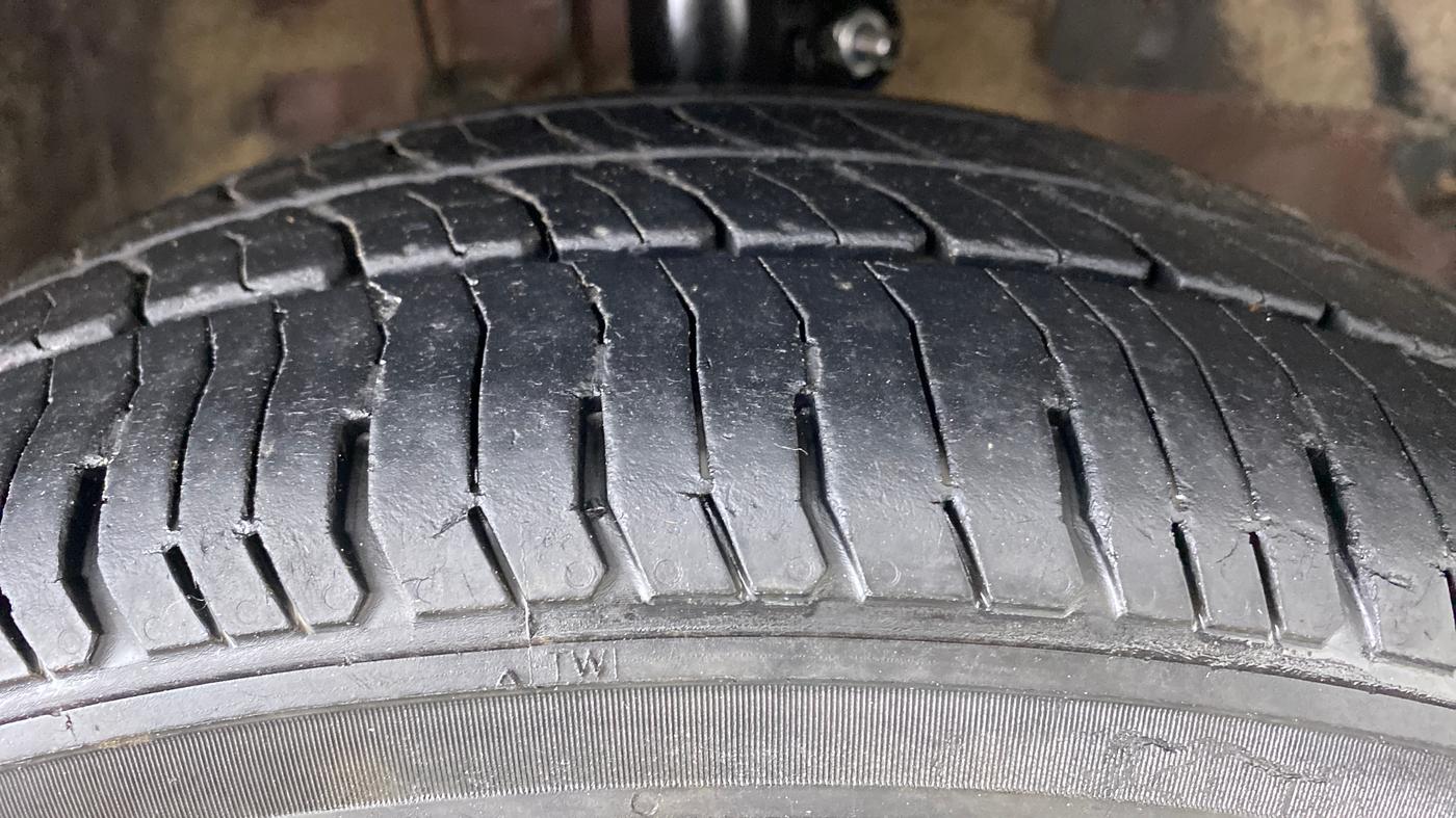 2015 Honda Amaze 1.2 VX CVT I VTEC, Petrol, Automatic, 78,148 km, Right Front Tyre Tread