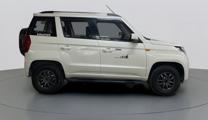 2017 Mahindra TUV300 T10, Diesel, Manual, 90,826 km, Right Side View