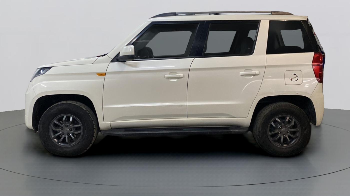 2017 Mahindra TUV300 T10, Diesel, Manual, 90,826 km, Left Side